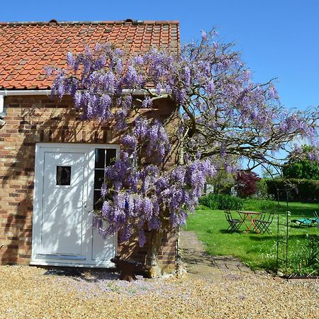 Wisteria Cottage Gayton  Экстерьер фото